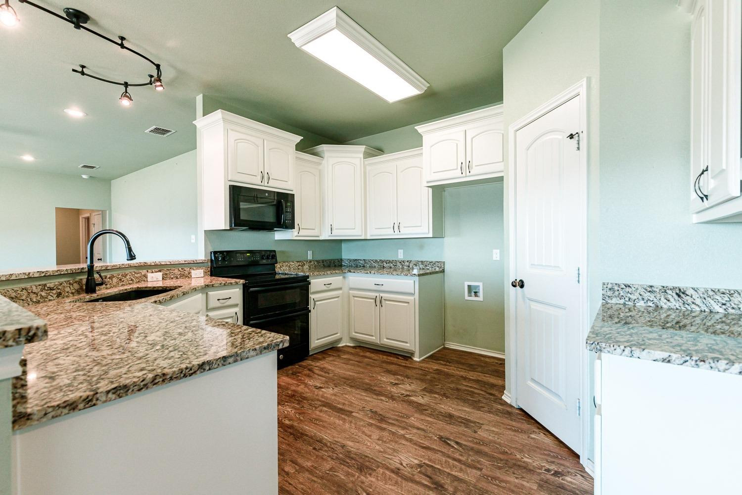 3931 Macaw Road Ropesville, TX 79358 - Photo 14 of 50 Kitchen