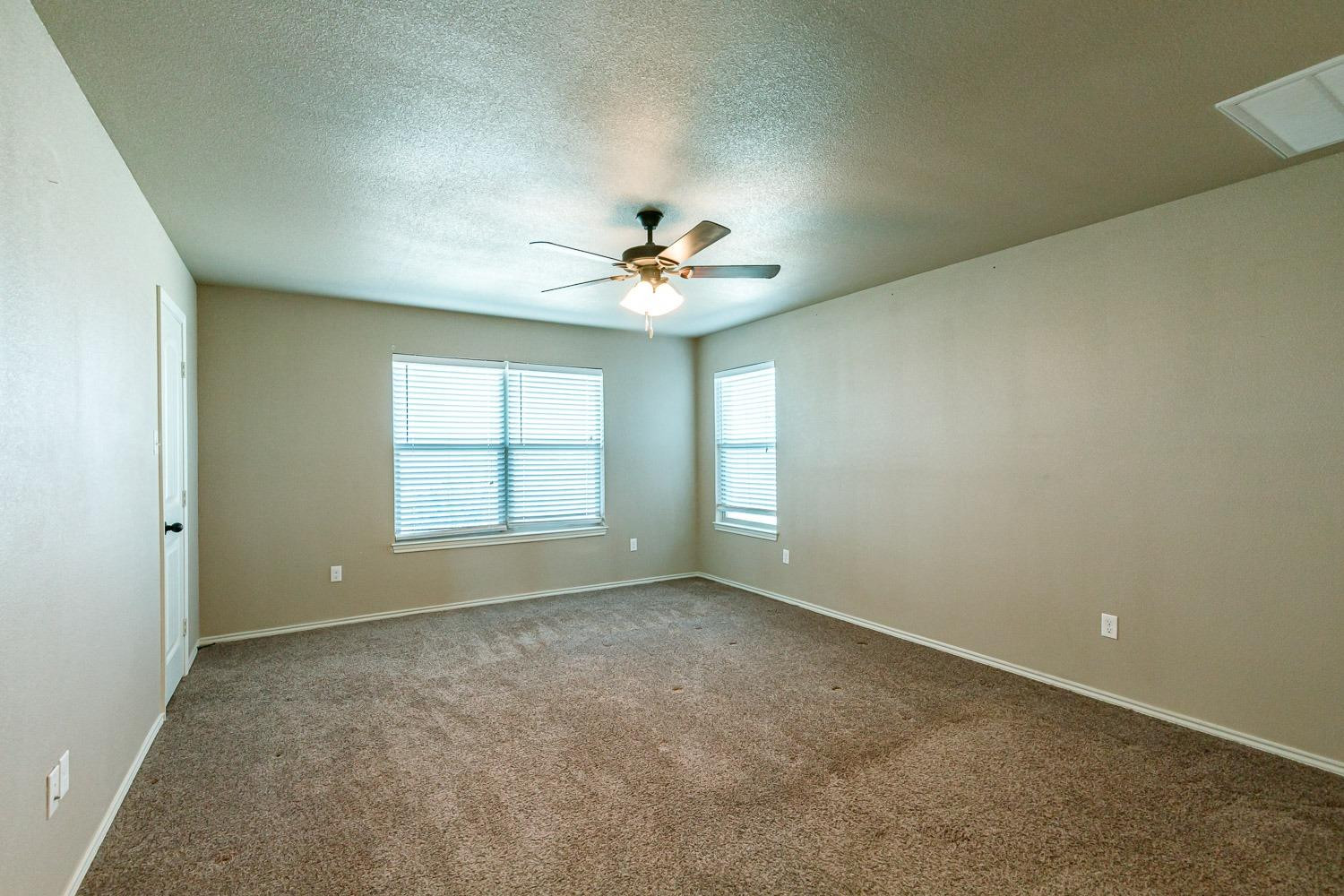 3931 Macaw Road Ropesville, TX 79358 - Photo 23 of 50 Primary Bedroom