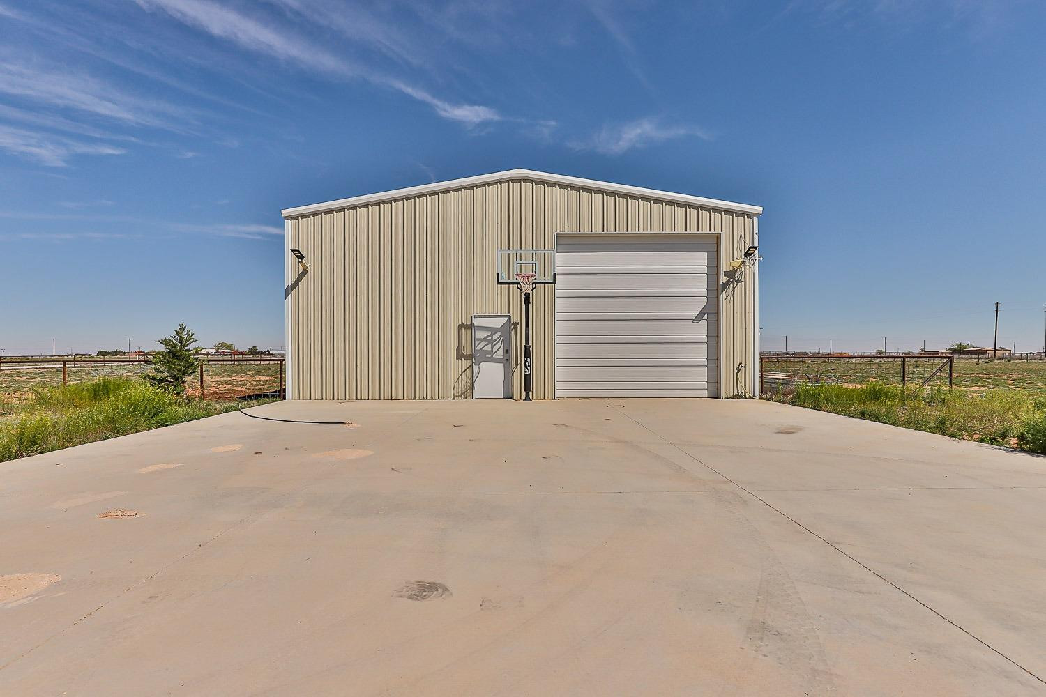 3931 Macaw Road Ropesville, TX 79358 - Photo 42 of 50 First Workshop