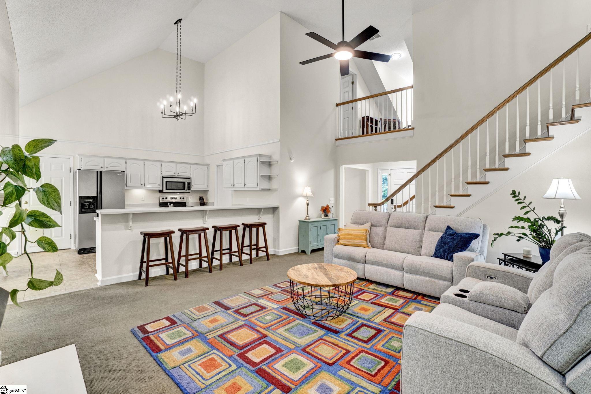 111 Weatherstone Drive Central, SC 29630 - Photo 4 of 46