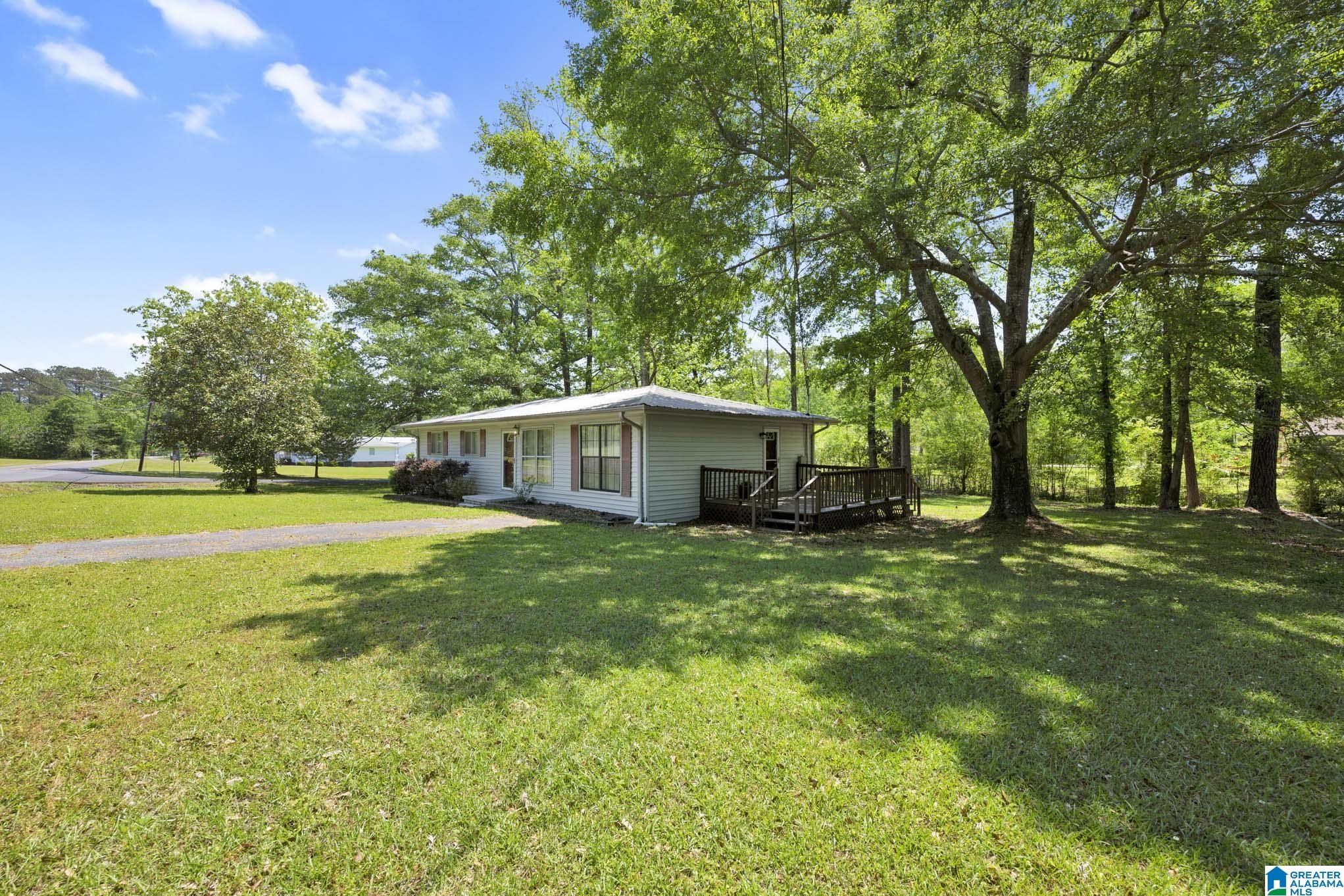 899 Old Warrior Road Sumiton, AL 35148 - Photo 3 of 30