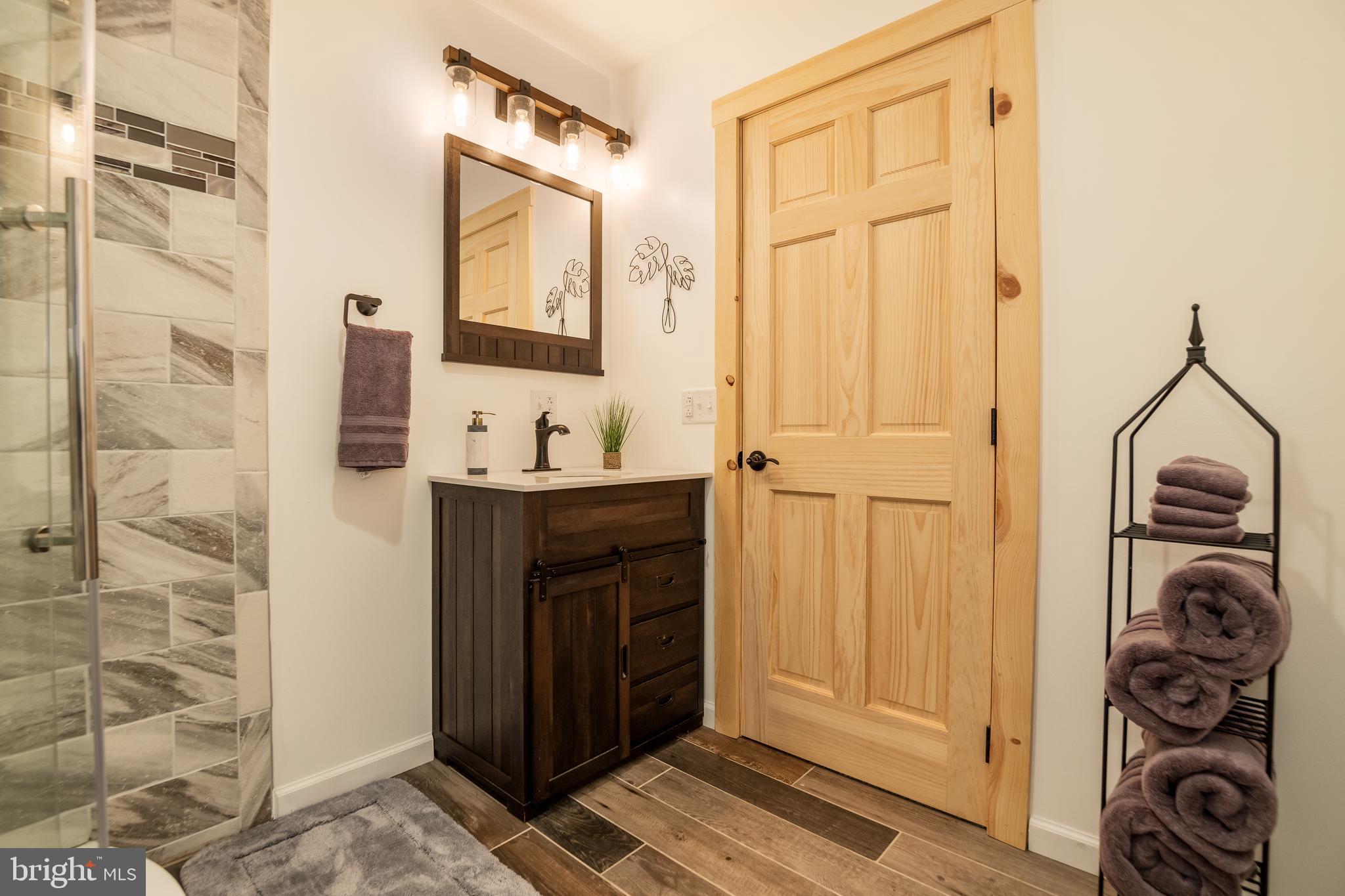 948 Legeer Road Grantsville, MD 21536 - Photo 76 of 94 Full Bathroom