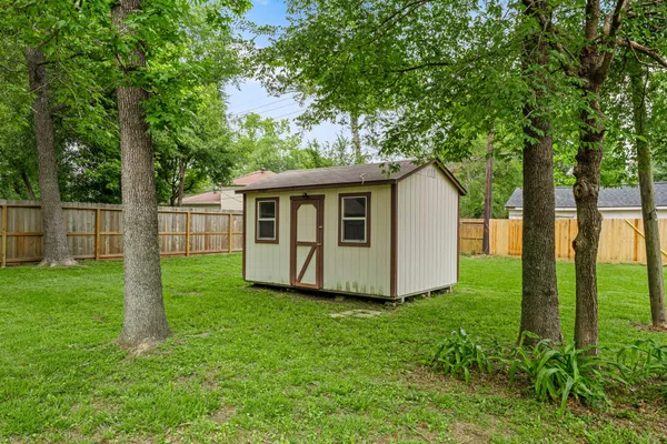 $2,350 | 25802 Maplewood Drive, Spring, TX 77386