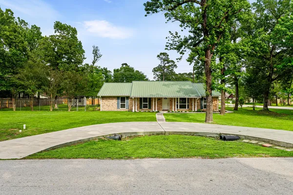 $2,350 | 25802 Maplewood Drive, Spring, TX 77386
