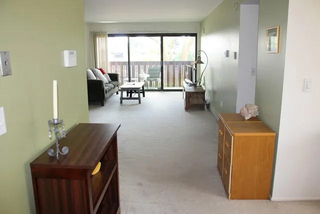 $179,900 | 1265 South Maple Road, Unit 207, Ann Arbor, MI 48103