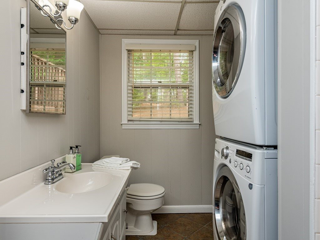2325 Lawrence Drive Raleigh, NC 27603 - Photo 18 of 29 Photo 18