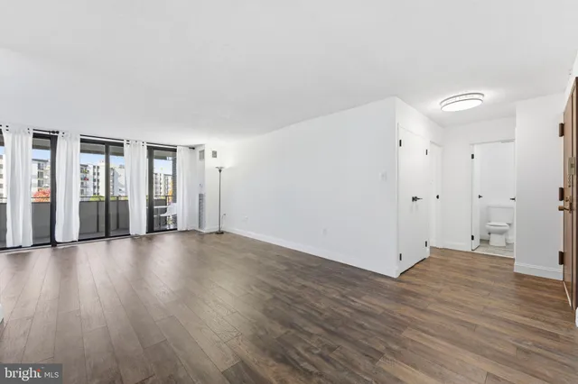 $264,500 | 250 South Reynolds Street, Unit 508, Alexandria, VA 22304