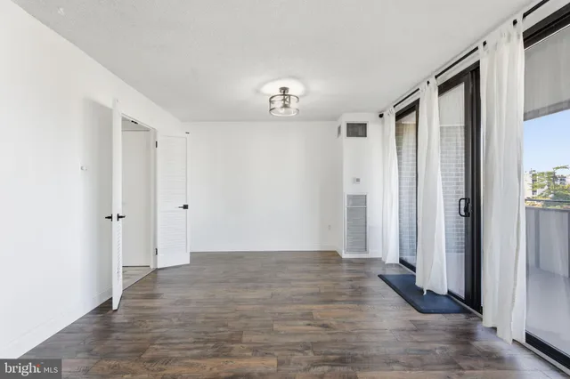 $264,500 | 250 South Reynolds Street, Unit 508, Alexandria, VA 22304