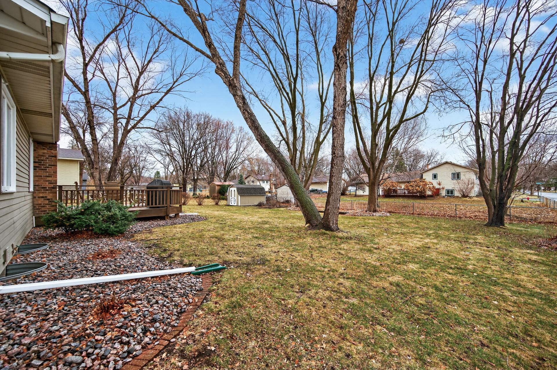 10156 Pilgrim Lane North Maple Grove, MN 55369 - Photo 21 of 35