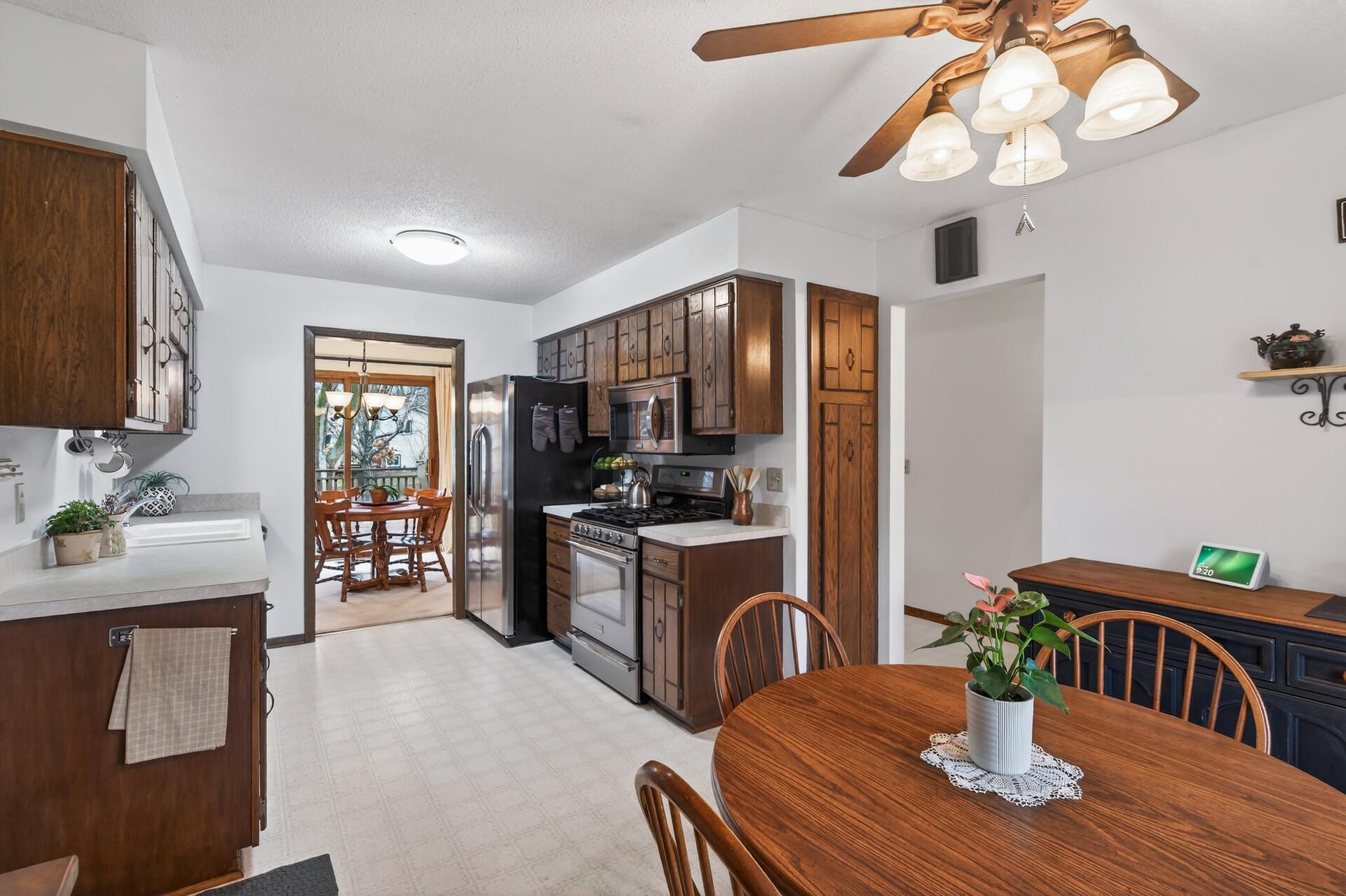 10156 Pilgrim Lane North Maple Grove, MN 55369 - Photo 27 of 35