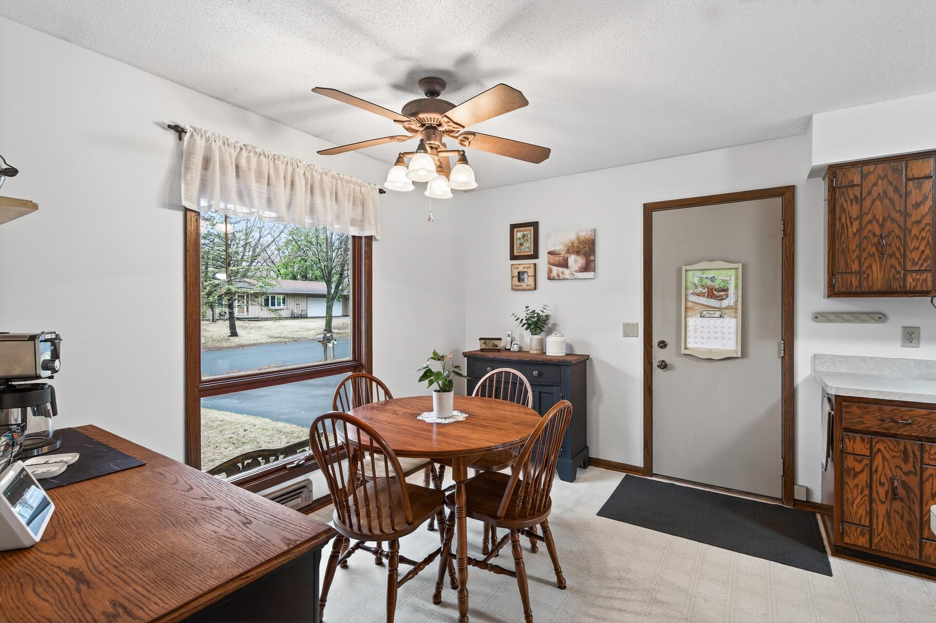 10156 Pilgrim Lane North Maple Grove, MN 55369 - Photo 3 of 35