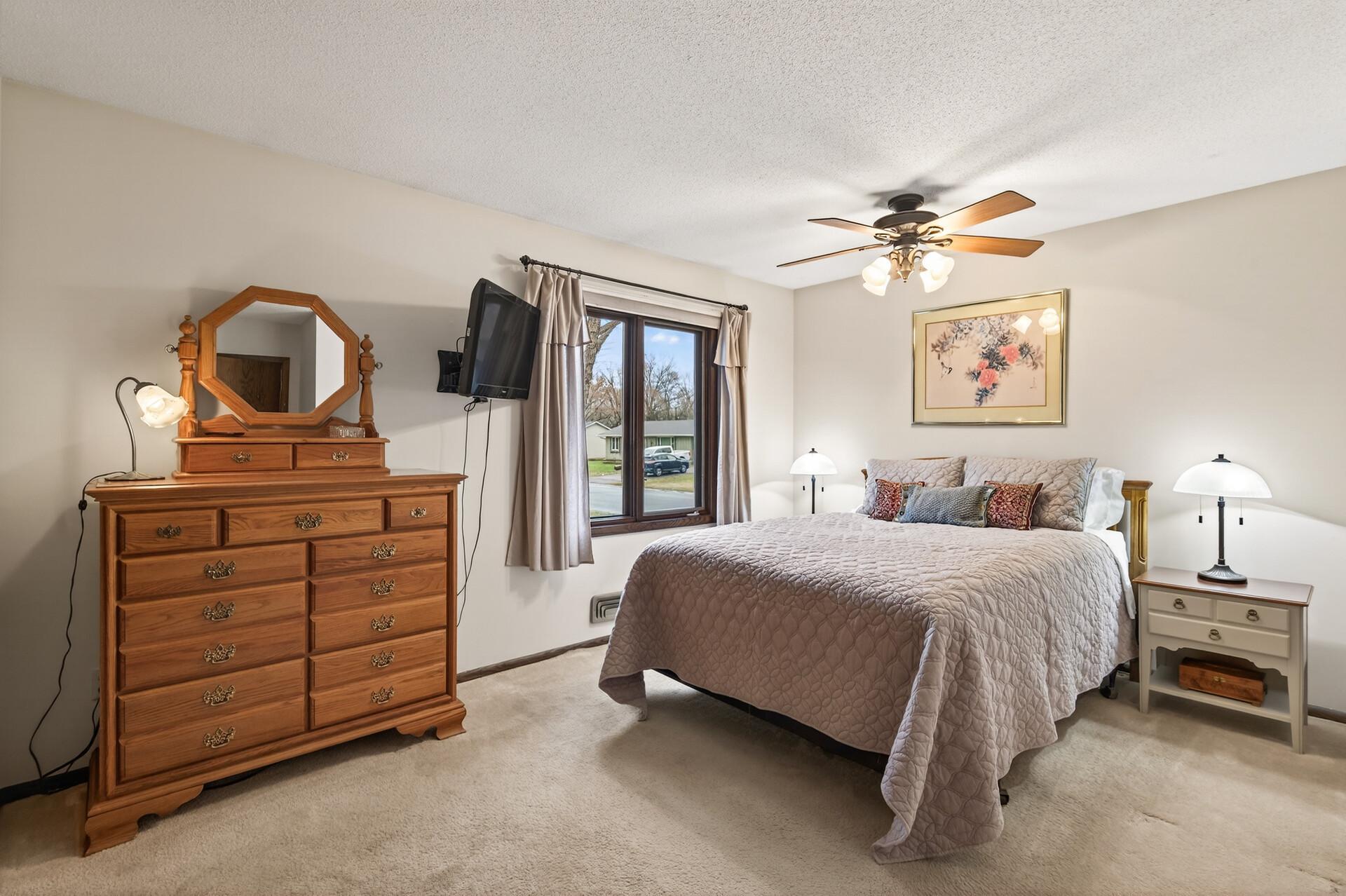 10156 Pilgrim Lane North Maple Grove, MN 55369 - Photo 10 of 35