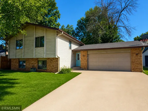 $354,999 | 815 10th Street West, Hastings, MN 55033
