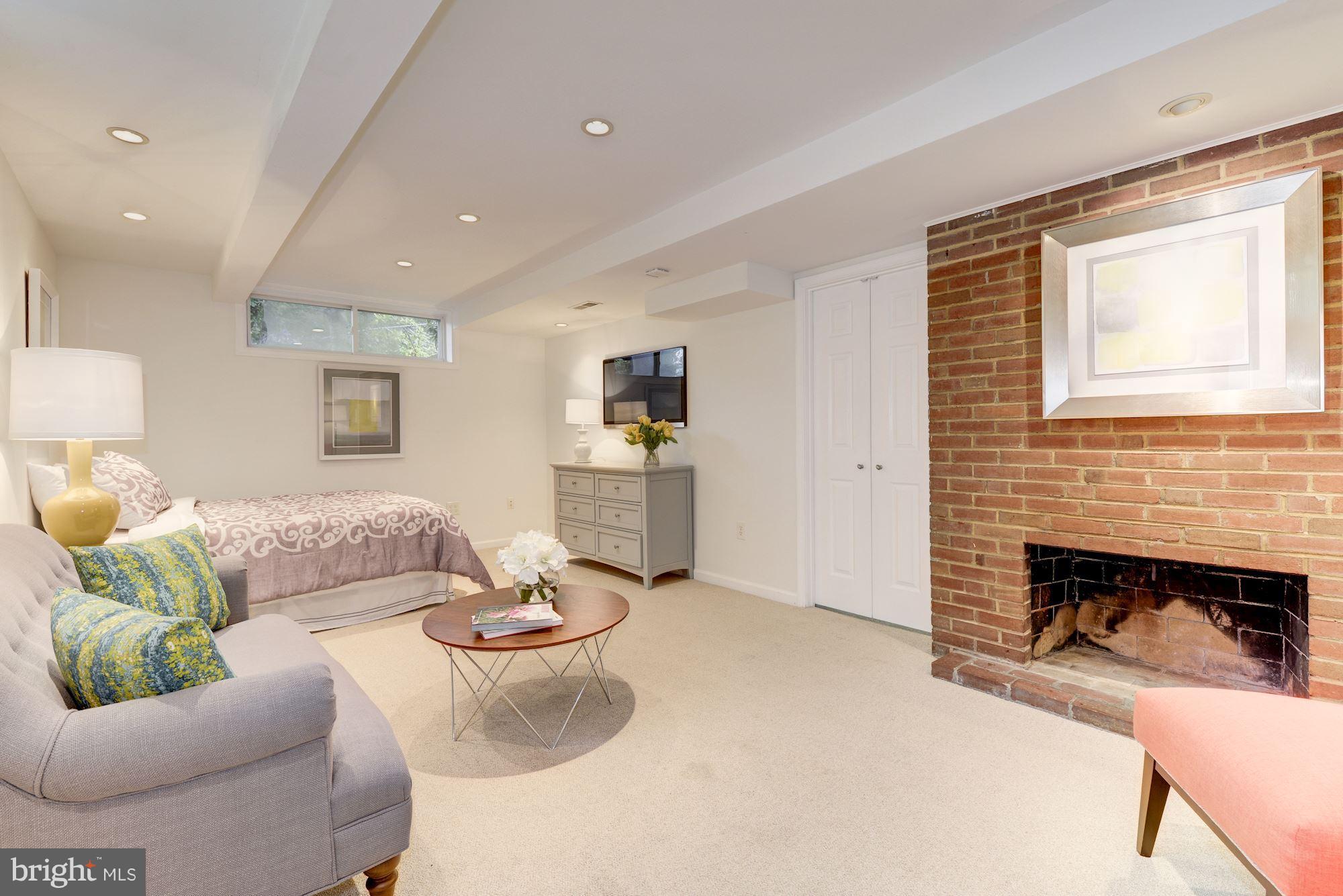 4711 Reservoir Road Northwest Washington, DC 20007 - Photo 18 of 30 Guest suite with fireplace