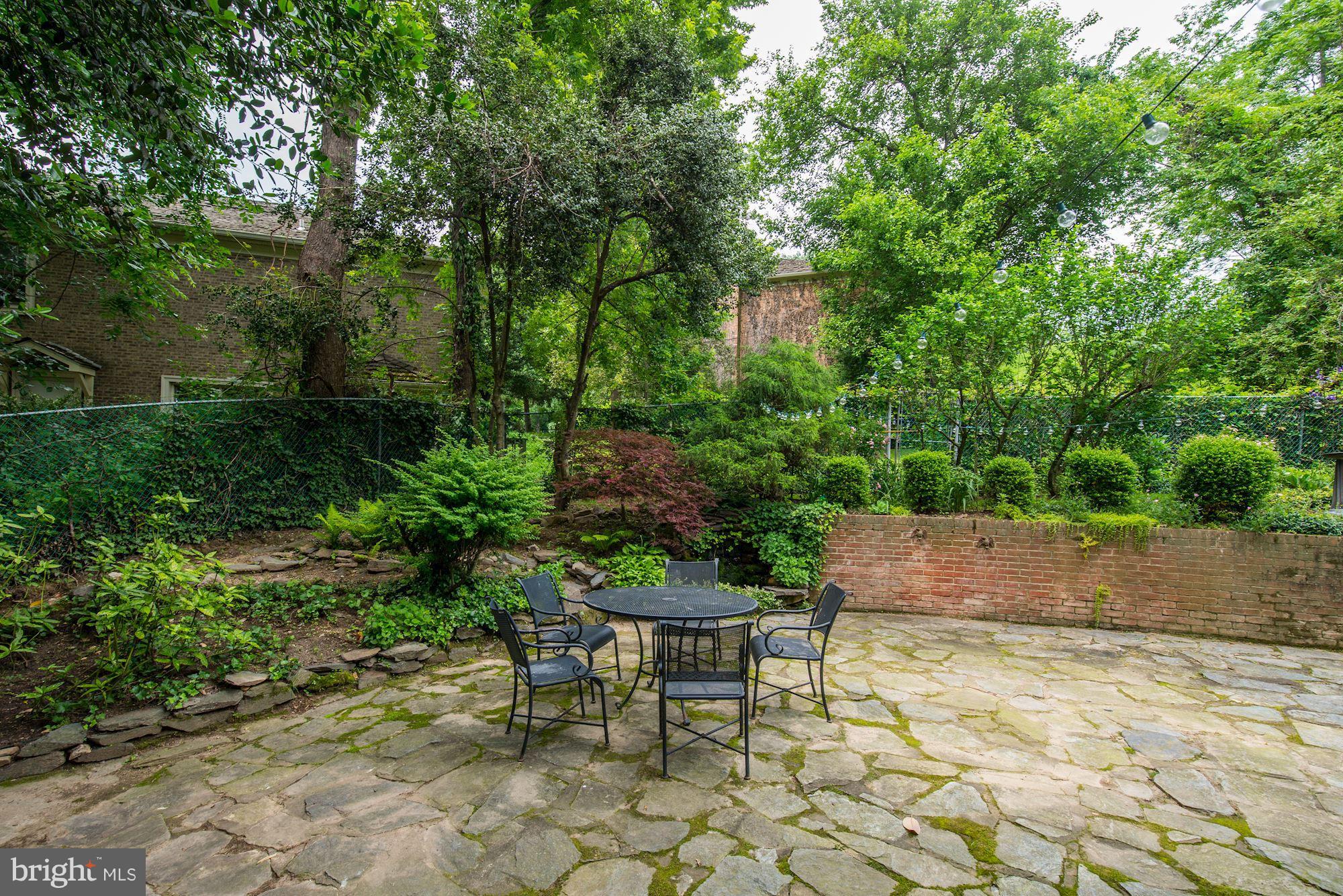 4711 Reservoir Road Northwest Washington, DC 20007 - Photo 21 of 30 Private terrace