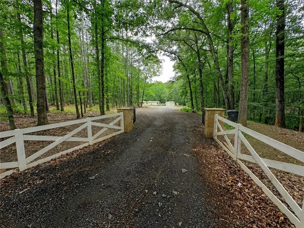 $67,000 | 283 Brown Bridge Road, Auburn, GA 30011