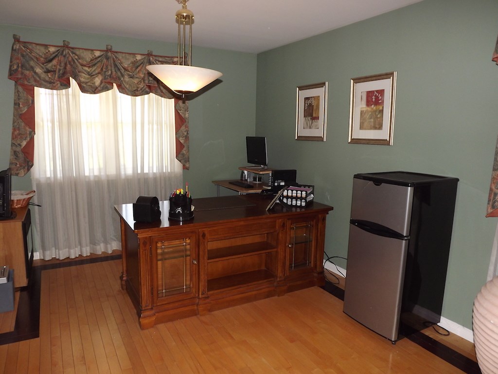 18 Roberts Road Litchfield, NH 03052 - Photo 2 of 40 Gallery Image 2