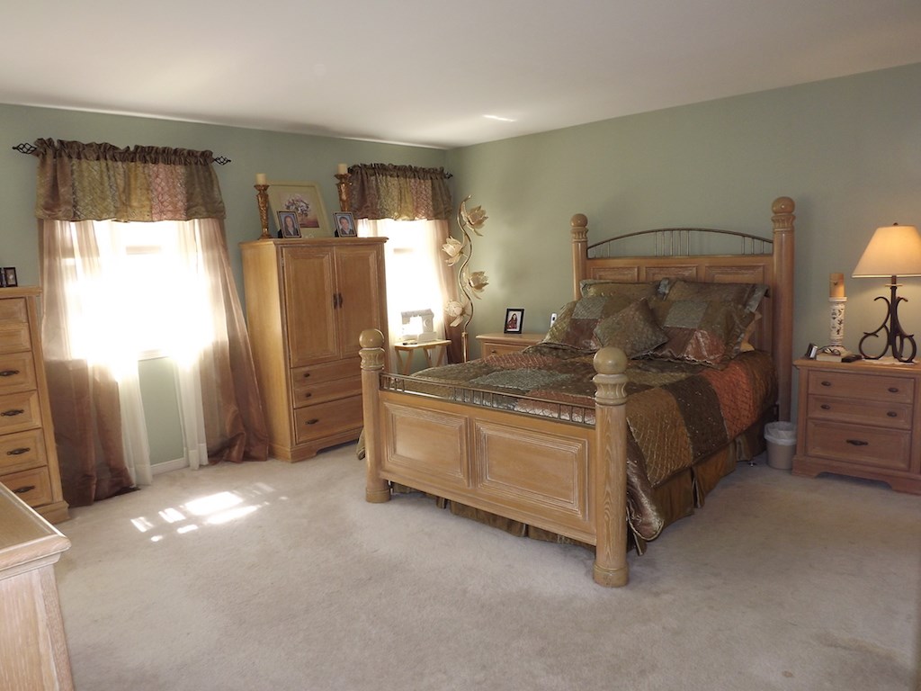 18 Roberts Road Litchfield, NH 03052 - Photo 11 of 40 Gallery Image 11