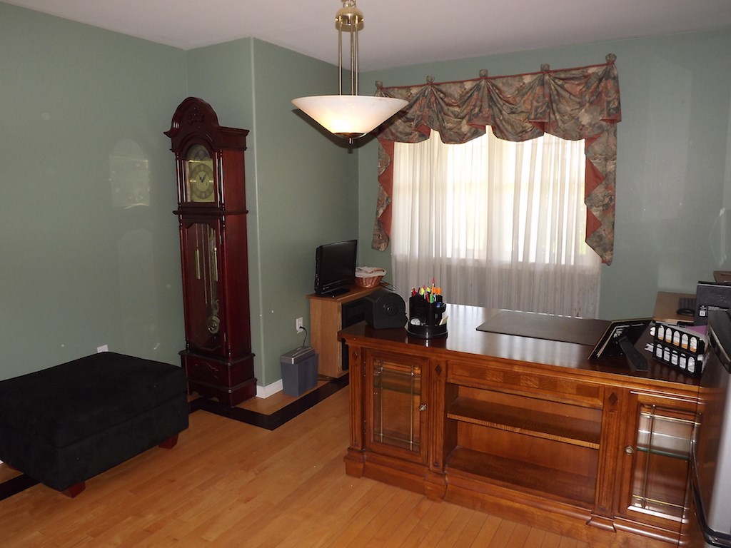 18 Roberts Road Litchfield, NH 03052 - Photo 3 of 40 Gallery Image 3