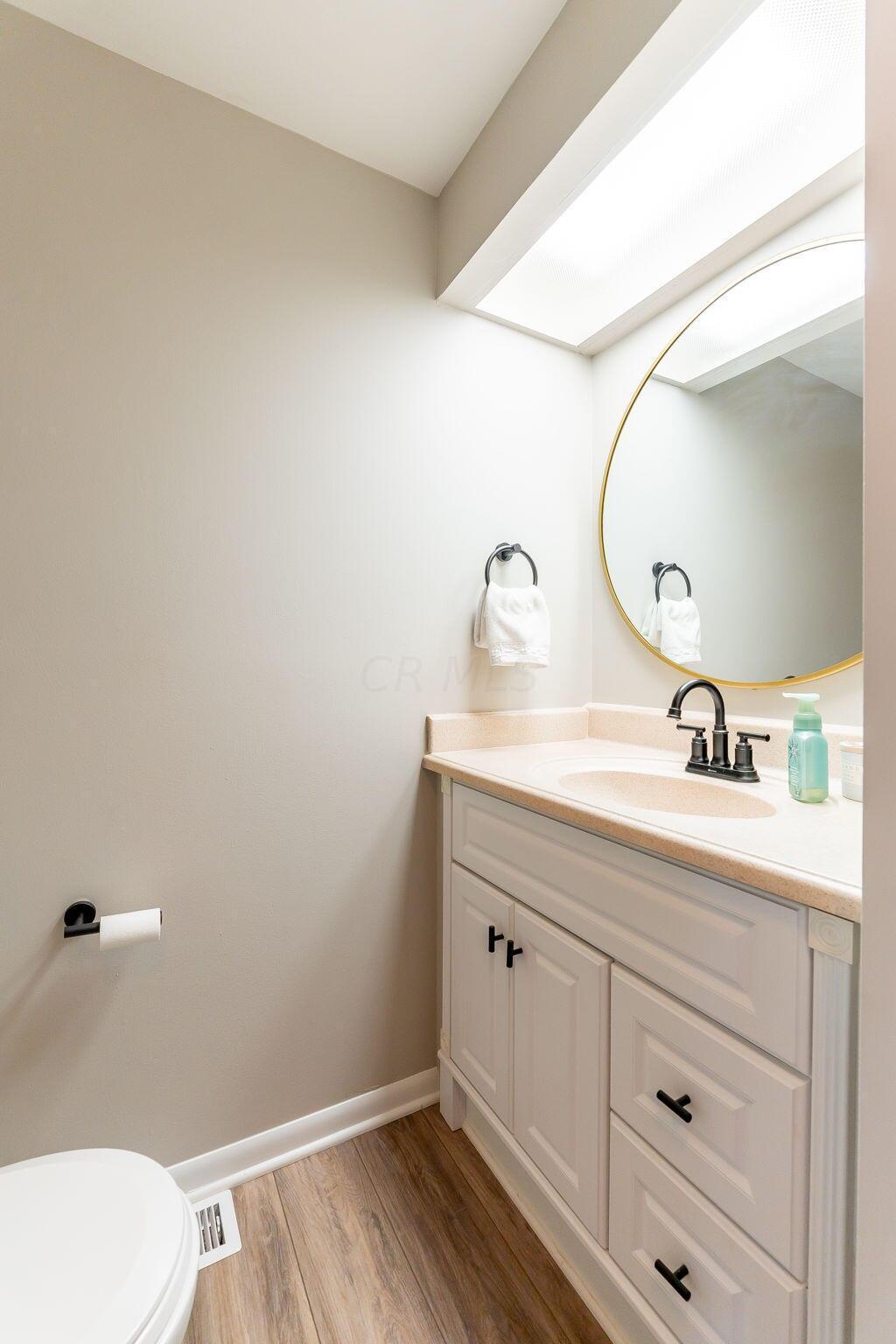 3600 Reed Road, Unit 11 Columbus, OH 43220 - Photo 26 of 52 First Floor Updated Powder Room