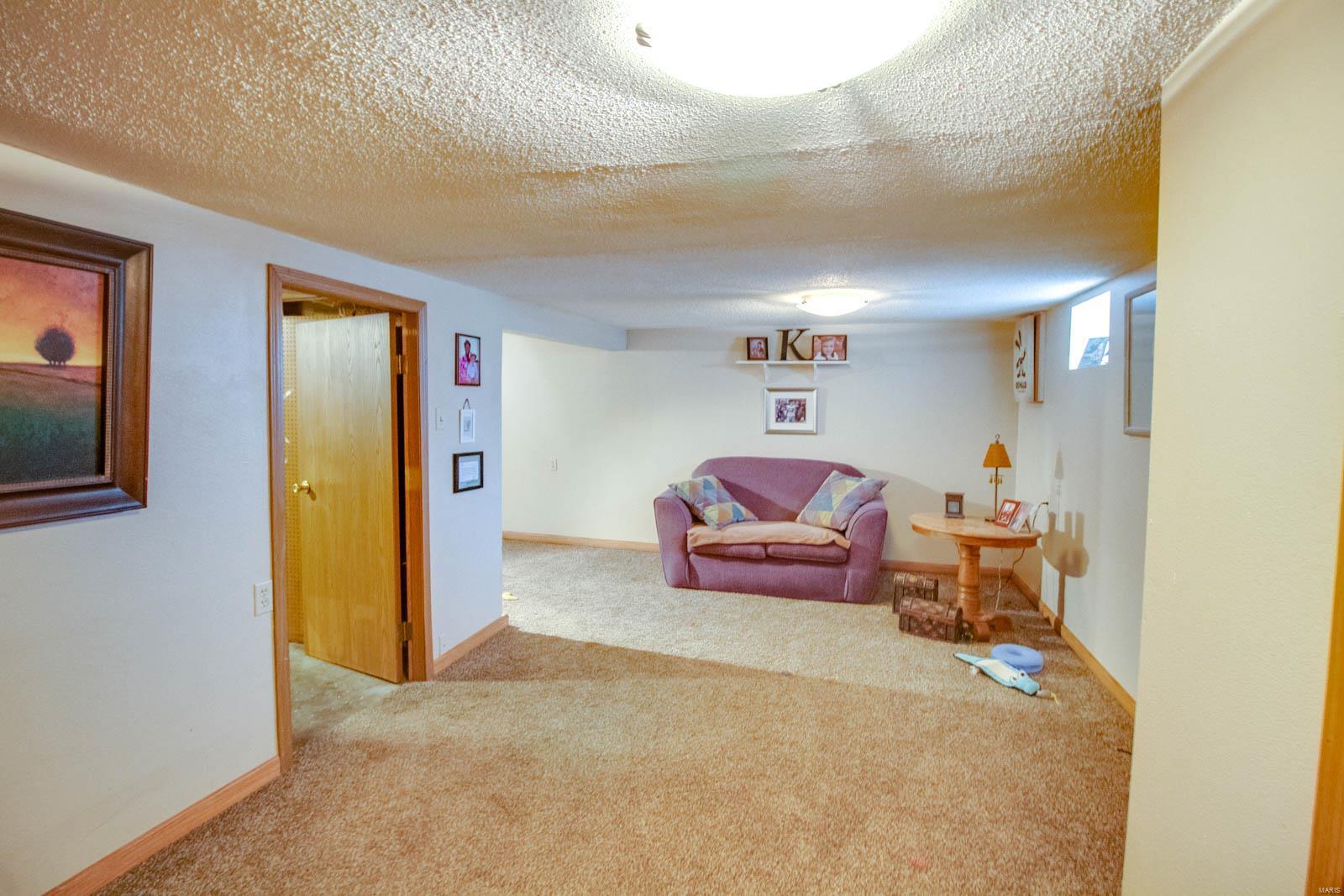 6429 Godfrey Road Godfrey, IL 62035 - Photo 24 of 37