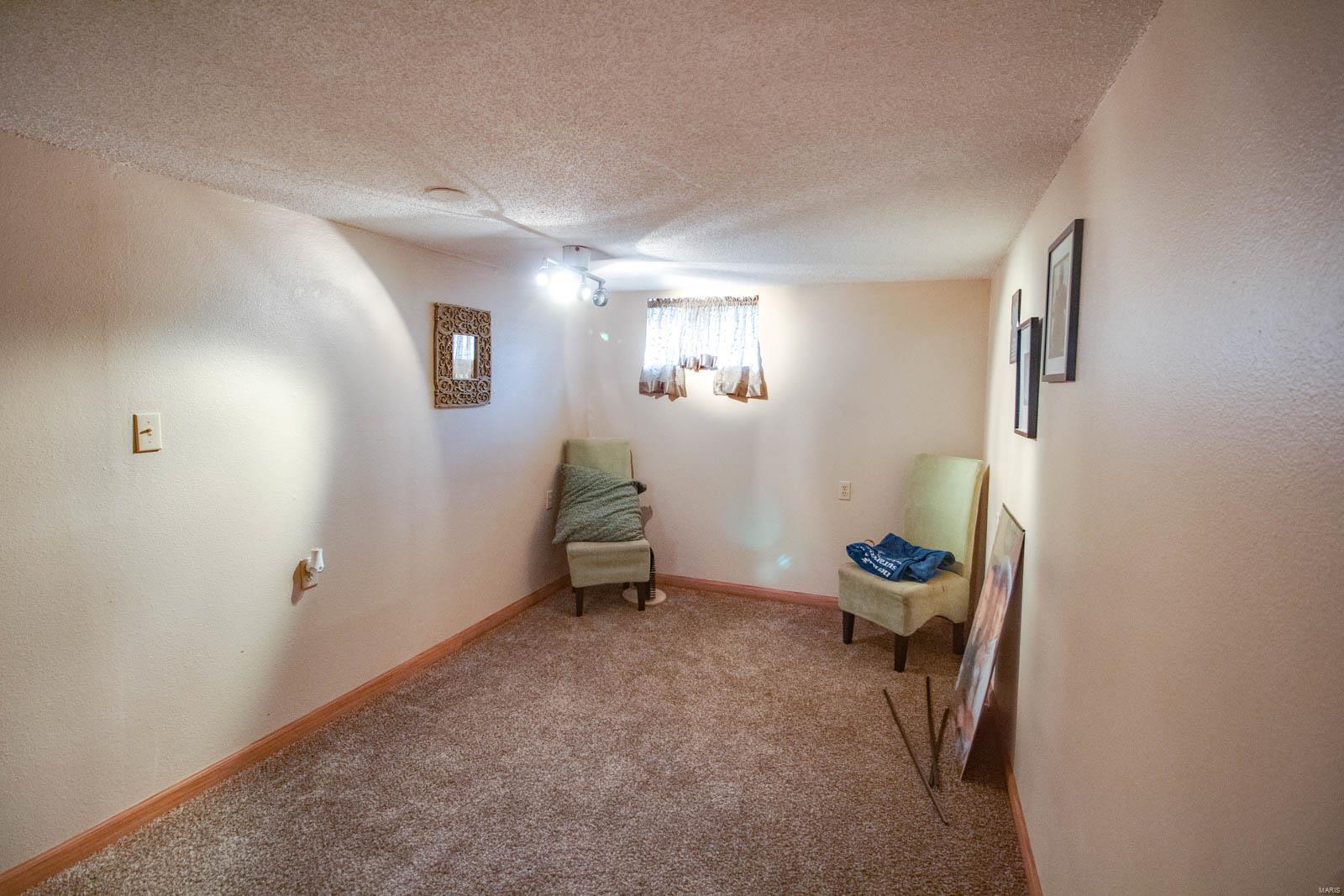 6429 Godfrey Road Godfrey, IL 62035 - Photo 25 of 37
