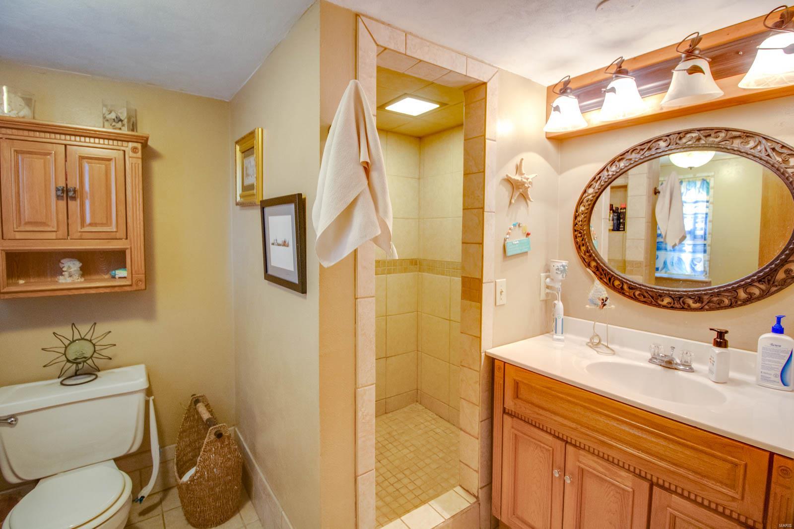 6429 Godfrey Road Godfrey, IL 62035 - Photo 27 of 37