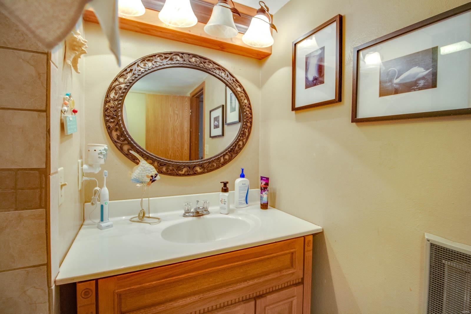6429 Godfrey Road Godfrey, IL 62035 - Photo 28 of 37