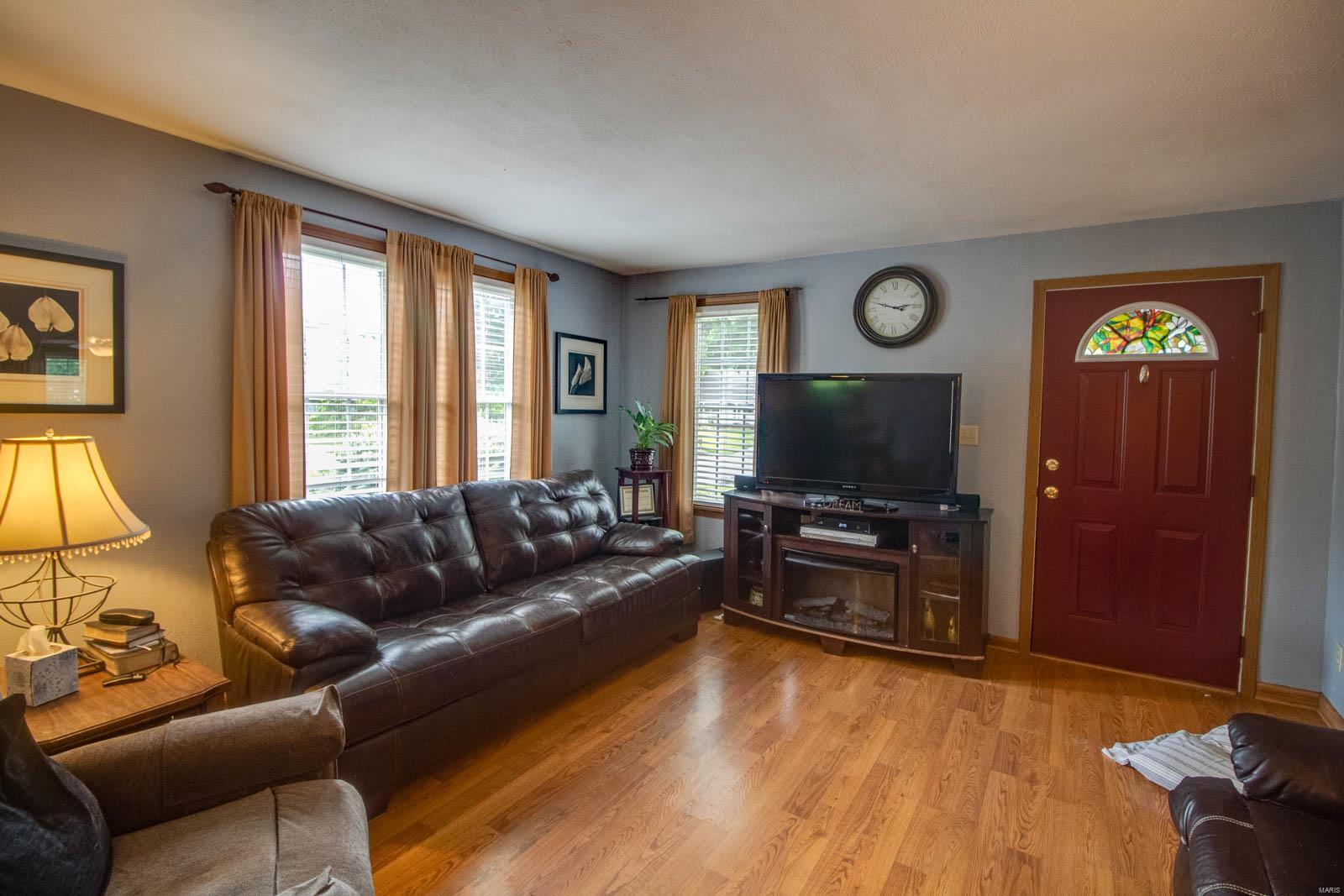 6429 Godfrey Road Godfrey, IL 62035 - Photo 5 of 37
