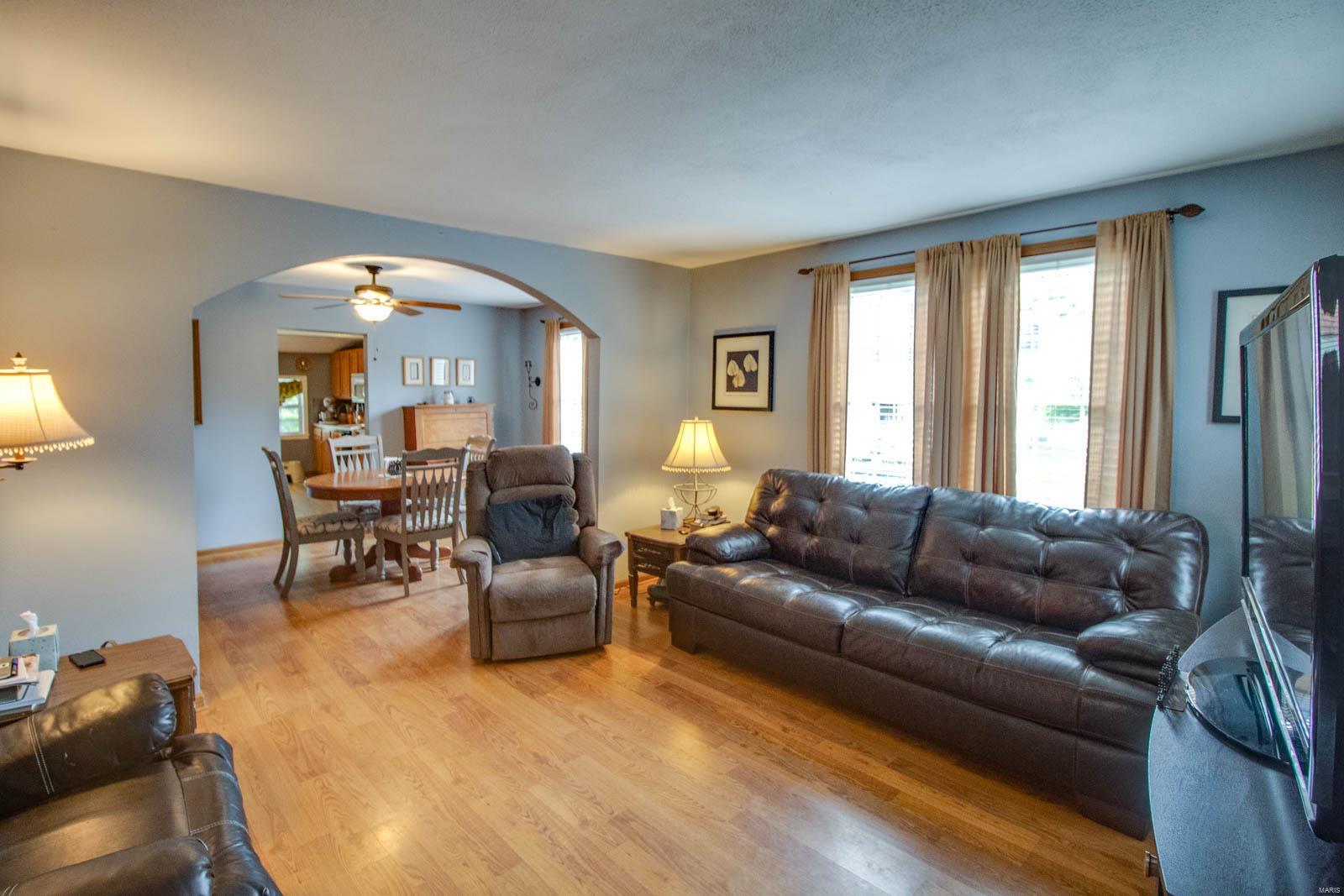 6429 Godfrey Road Godfrey, IL 62035 - Photo 6 of 37