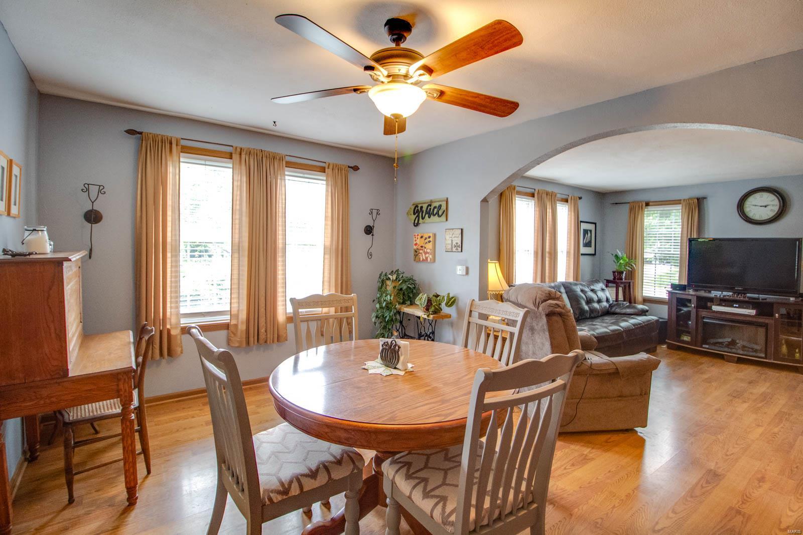 6429 Godfrey Road Godfrey, IL 62035 - Photo 8 of 37