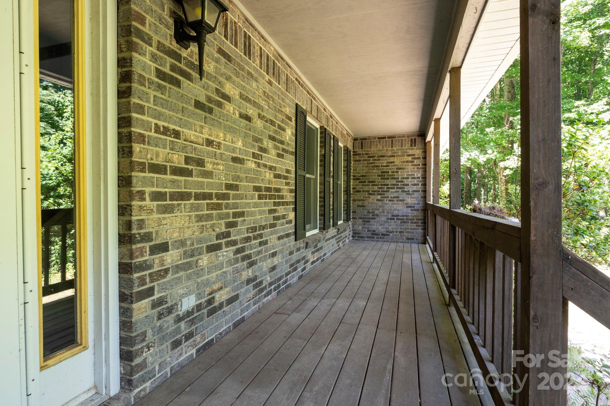 300 Smith Knolls Road Fairview, NC 28730 - Photo 5 of 31 Gallery Image 5