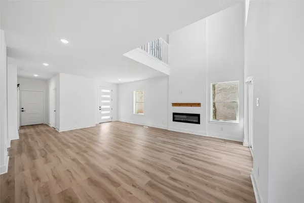 $2,600 | 23 Presidio Road, Montgomery, TX 77356