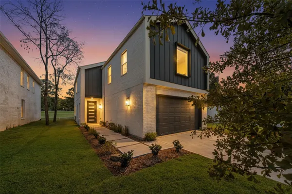 $2,600 | 23 Presidio Road, Montgomery, TX 77356
