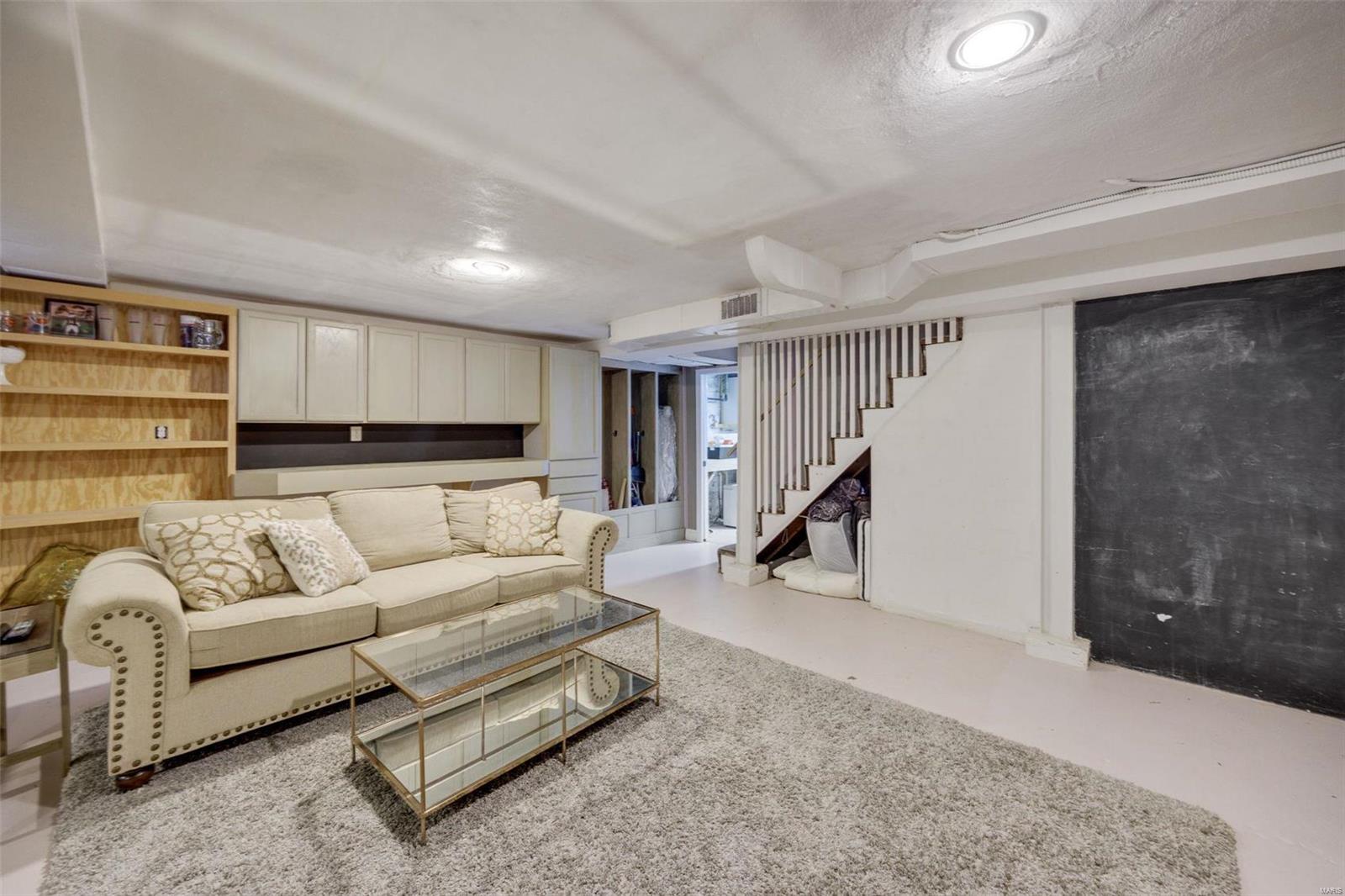 12 Enfield Road St. Louis, MO 63132 - Photo 29 of 37 Gallery Image 29