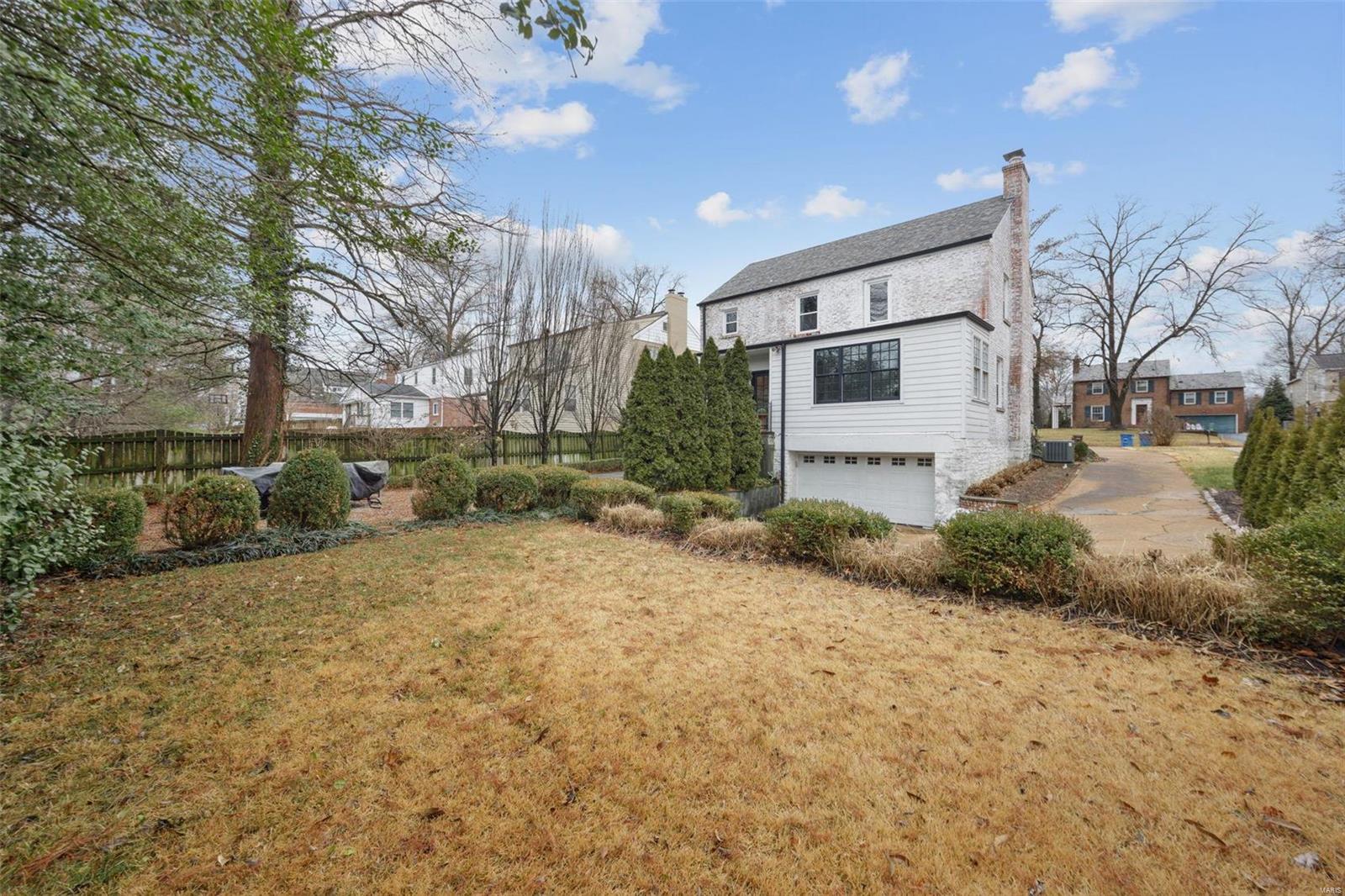 12 Enfield Road St. Louis, MO 63132 - Photo 31 of 37 Gallery Image 31