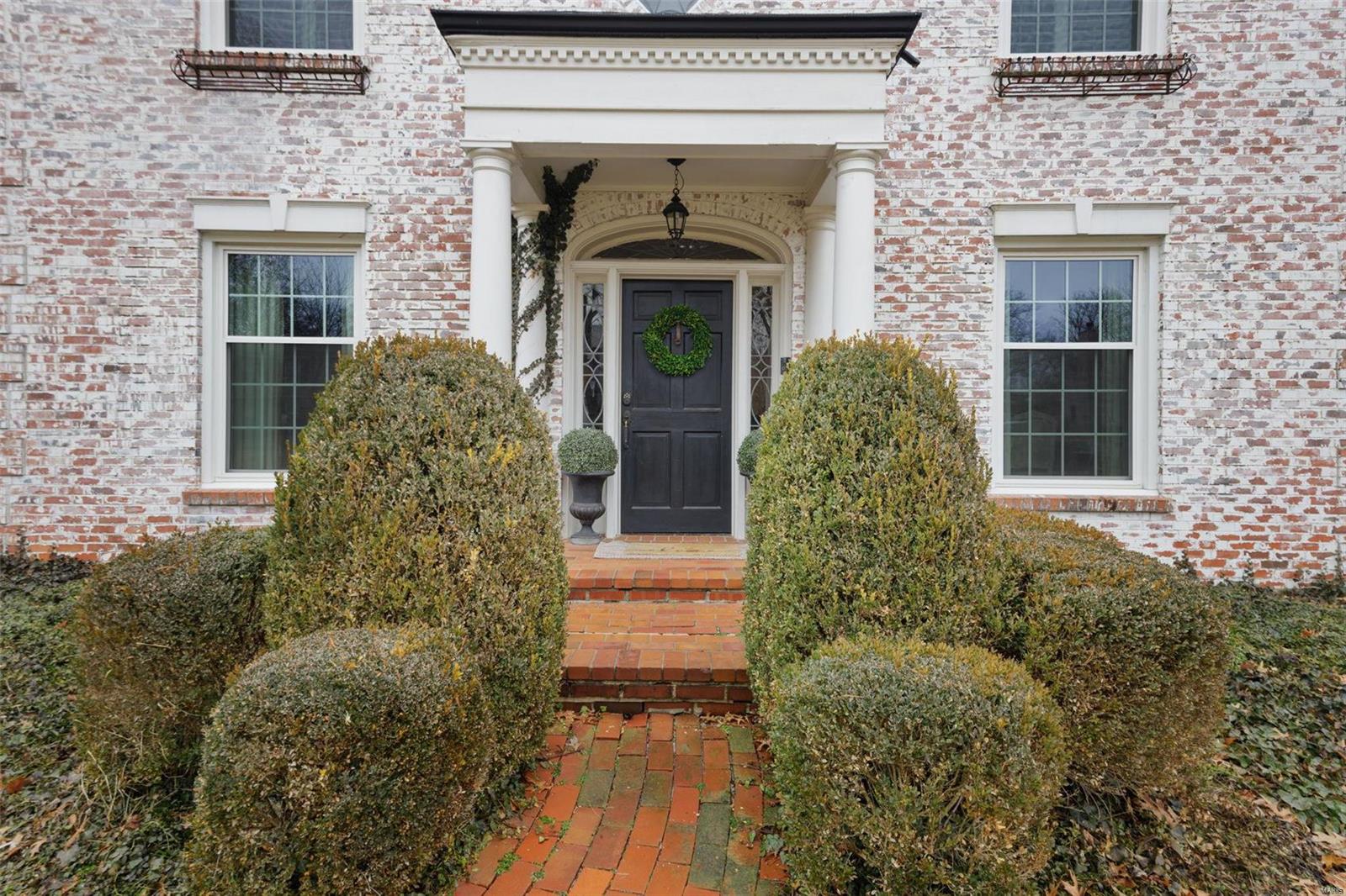12 Enfield Road St. Louis, MO 63132 - Photo 4 of 37 Gallery Image 4