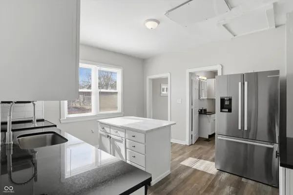 $1,395 | 510 North Beville Avenue, Indianapolis, IN 46201