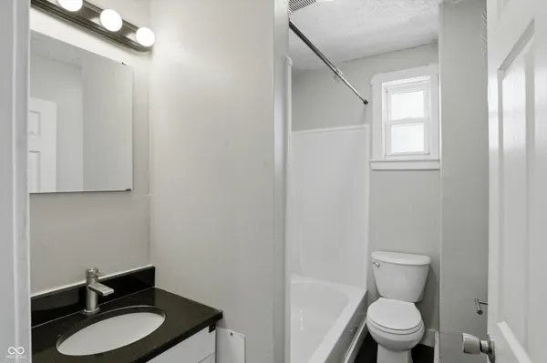 $1,395 | 510 North Beville Avenue, Indianapolis, IN 46201