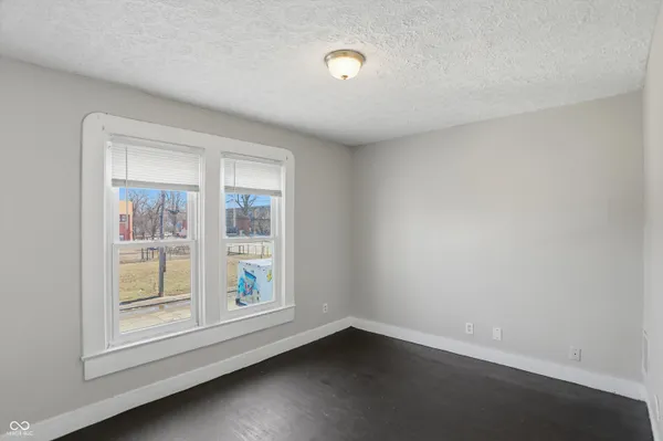 $1,395 | 510 North Beville Avenue, Indianapolis, IN 46201