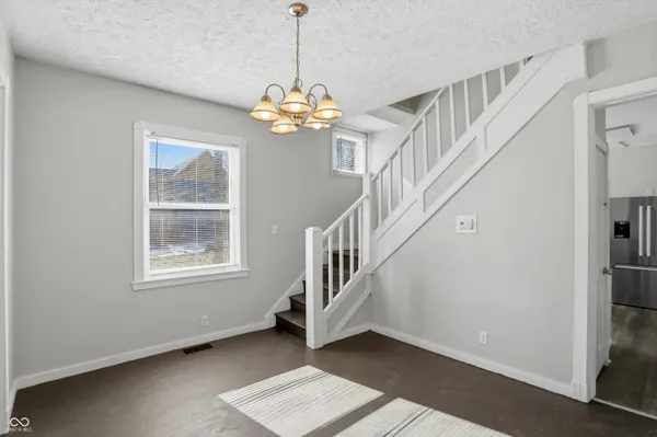 $1,395 | 510 North Beville Avenue, Indianapolis, IN 46201