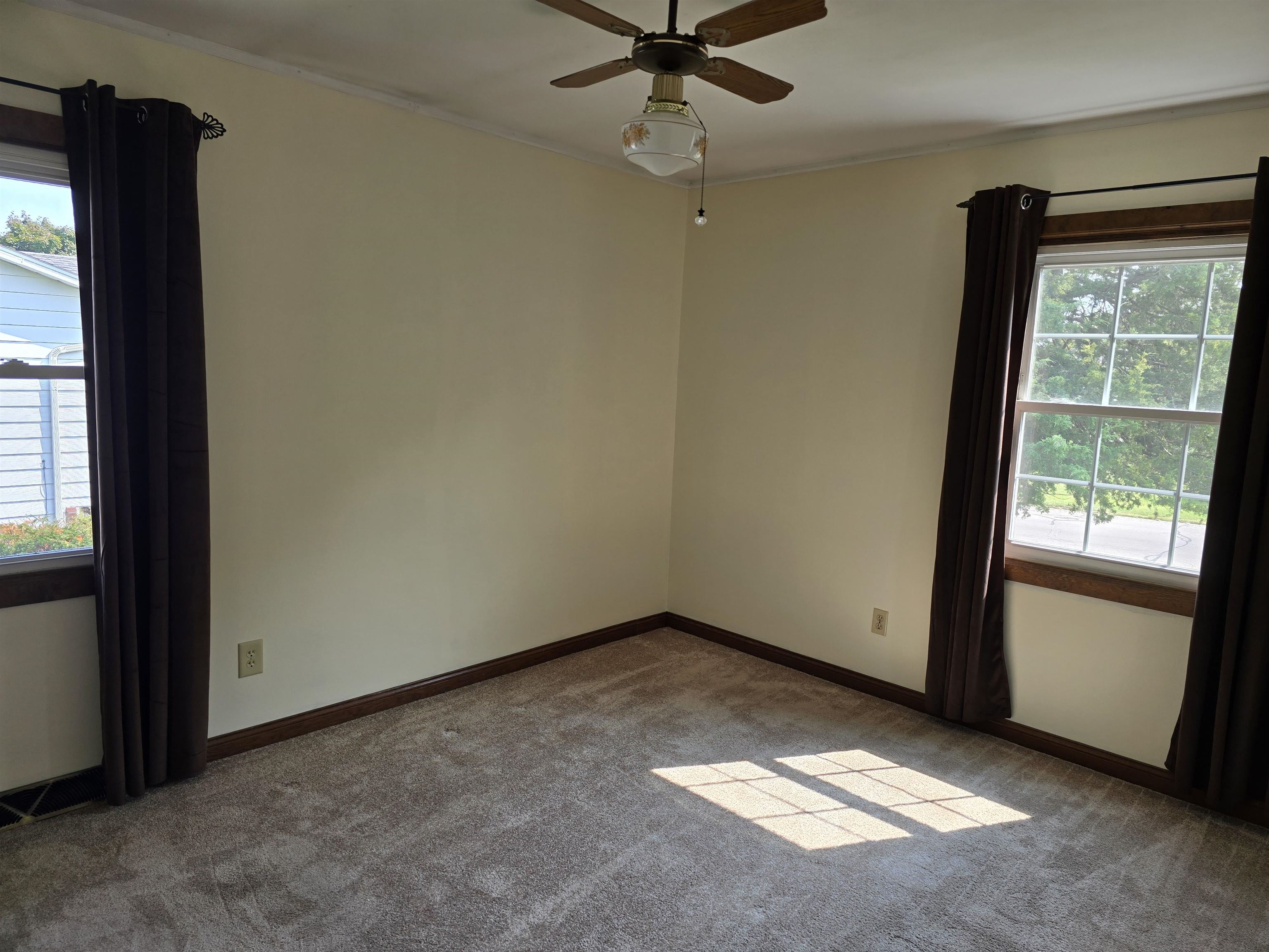 1924 West Middlebury Road Freeport, IL 61032 - Photo 20 of 42 Gallery Image 20
