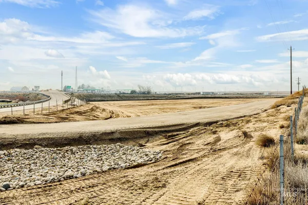 $2,089,500 | 5400-5404 Black Canyon Road, Caldwell, ID 83607