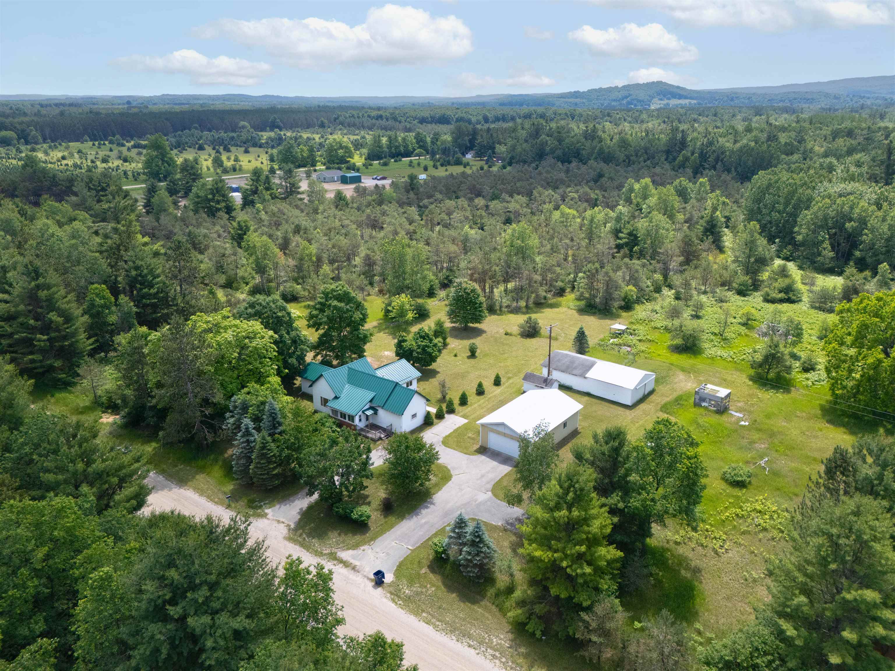 5201 West 14 Road Mesick, MI 49668 - Photo 31 of 35