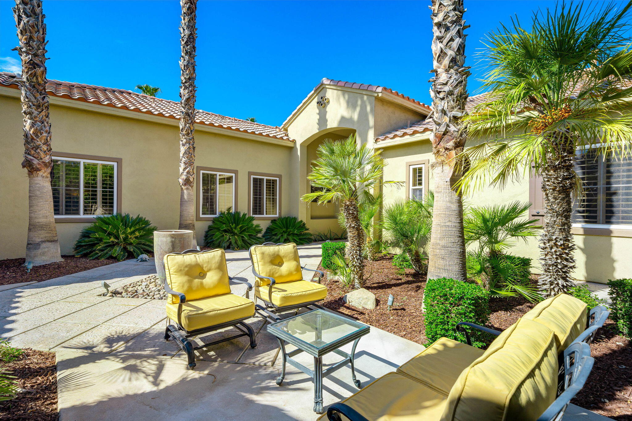 81130 Golf View Drive La Quinta, CA 92253 - Photo 8 of 54 17-web-or-mls-BM_Golf_OPMG_0824_017