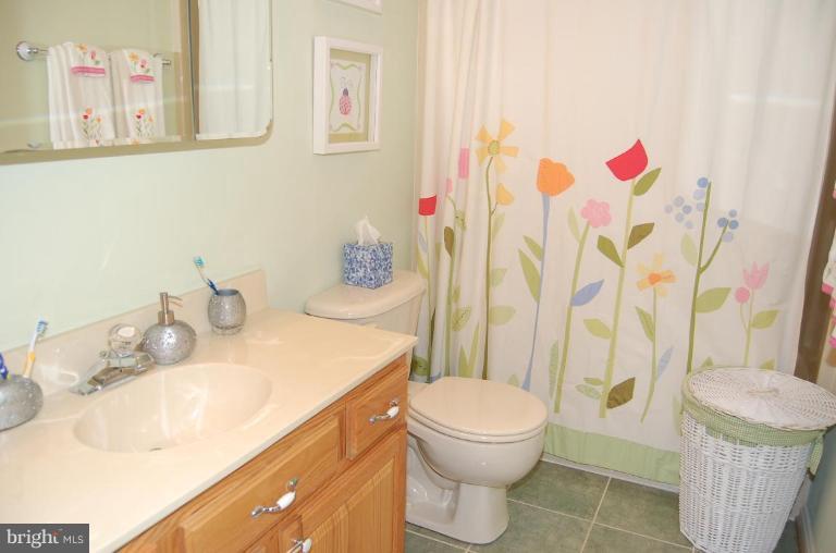 1536 Wakefield Road Edgewater, MD 21037 - Photo 16 of 16 Bath #1