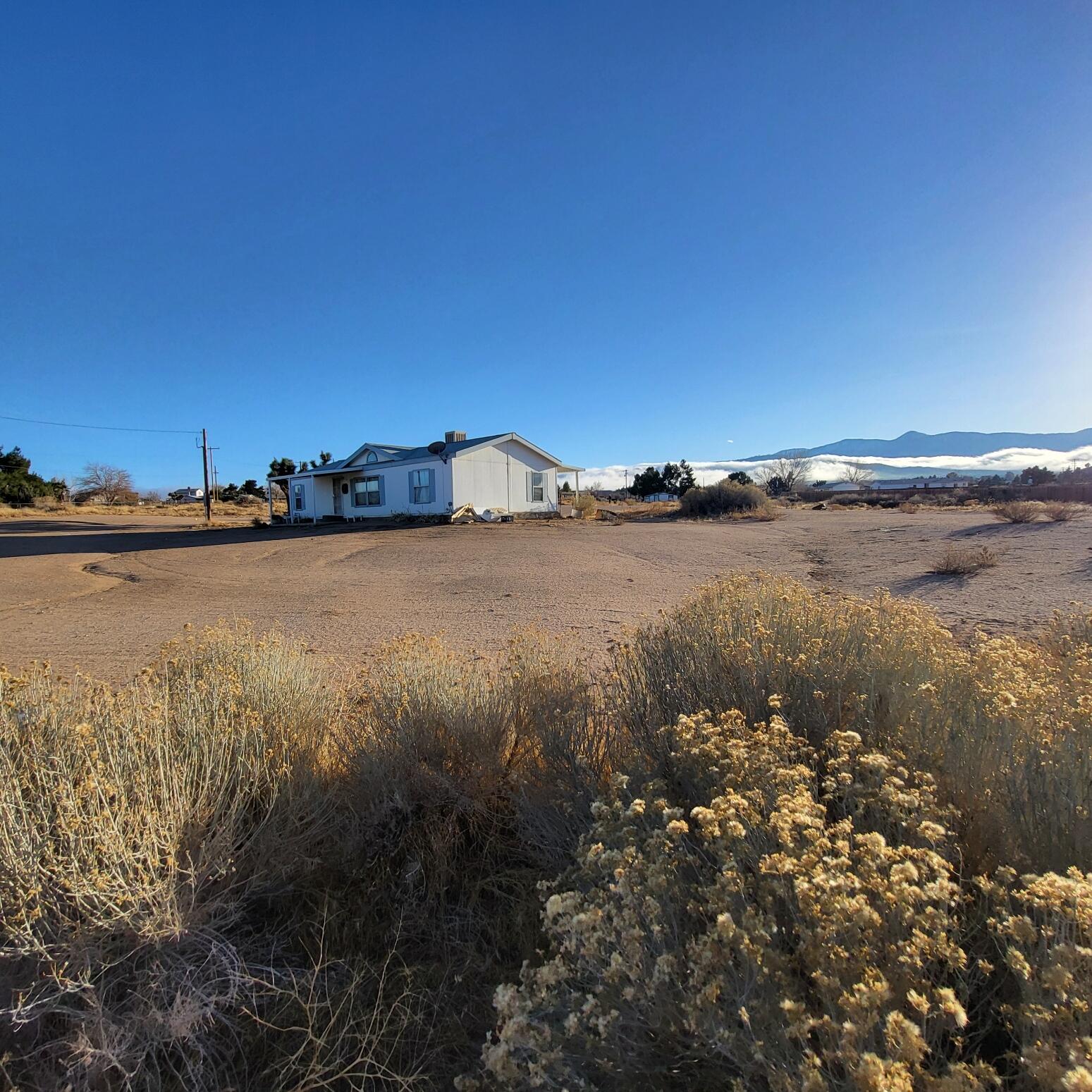 9572 Smith Road Phelan, CA 92371 - Photo 19 of 43 20250205_161700