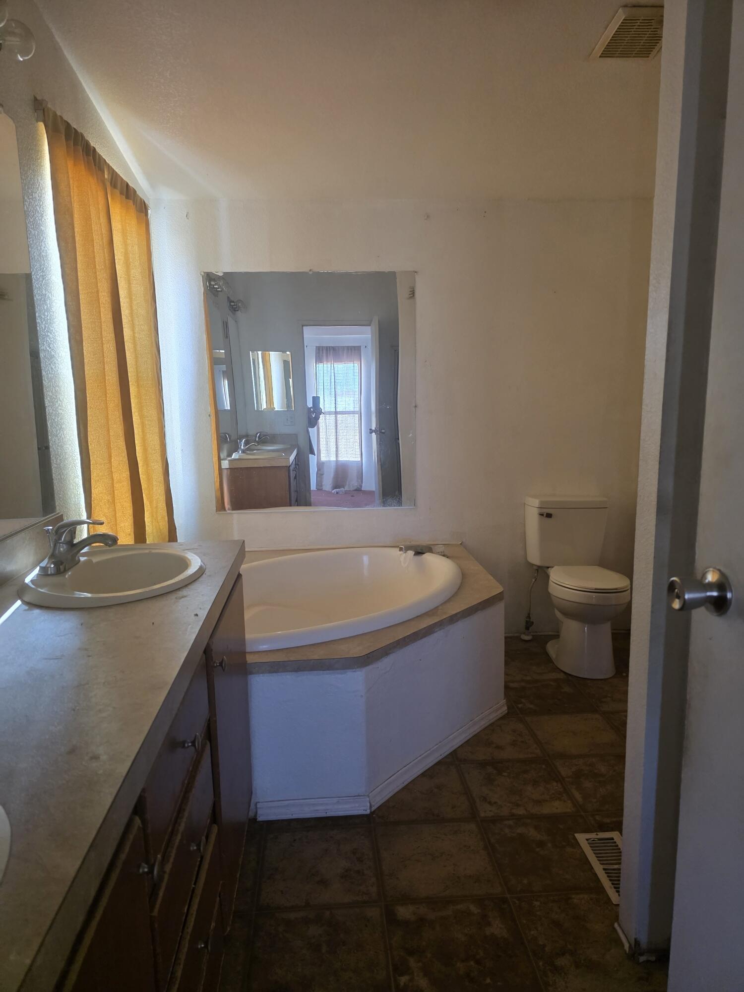 9572 Smith Road Phelan, CA 92371 - Photo 22 of 43 20251106_140532_resized