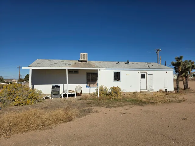 $295,000 | 9572 Smith Road, Phelan, CA 92371