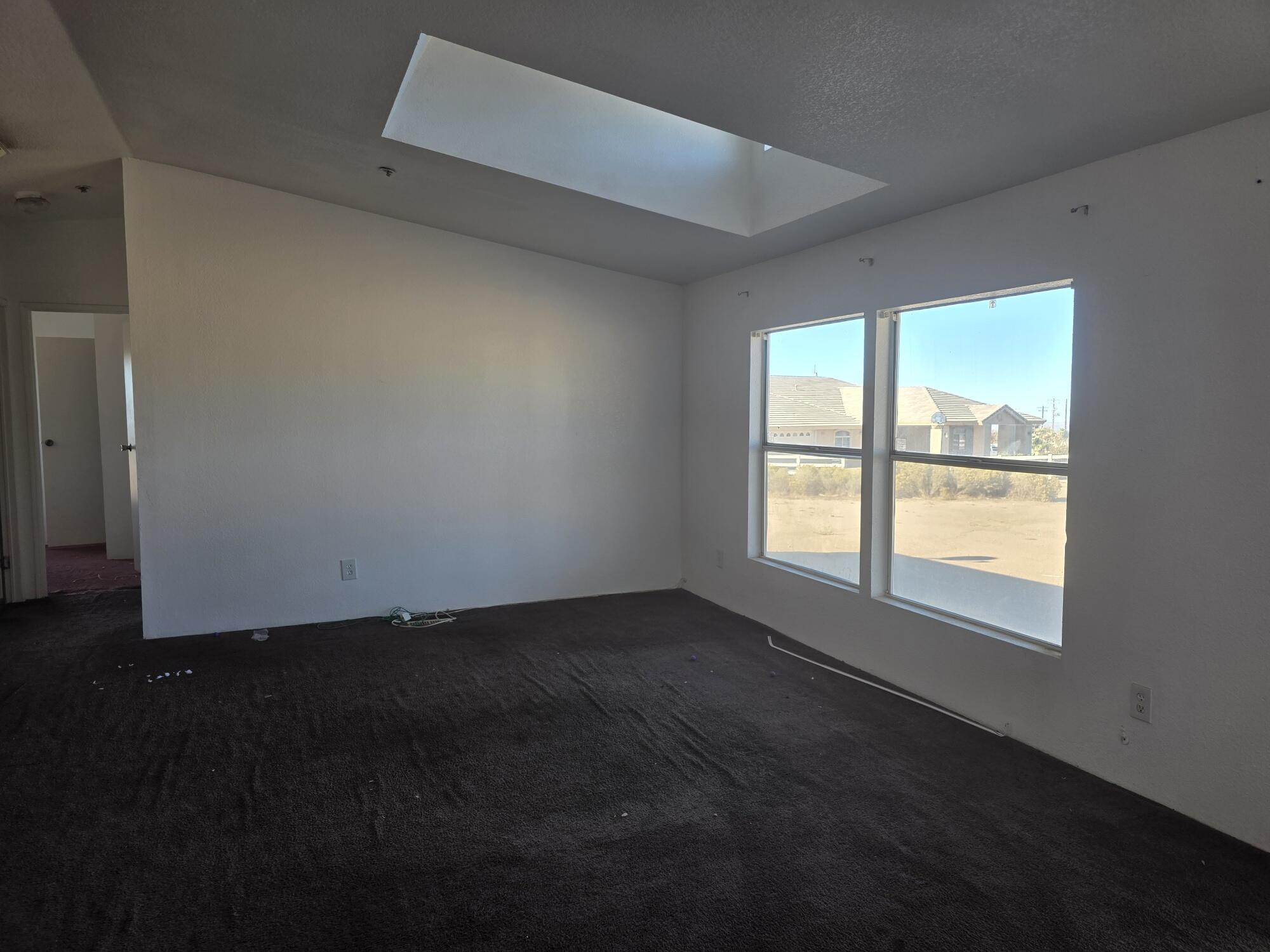 9572 Smith Road Phelan, CA 92371 - Photo 8 of 43 20251106_140616_resized